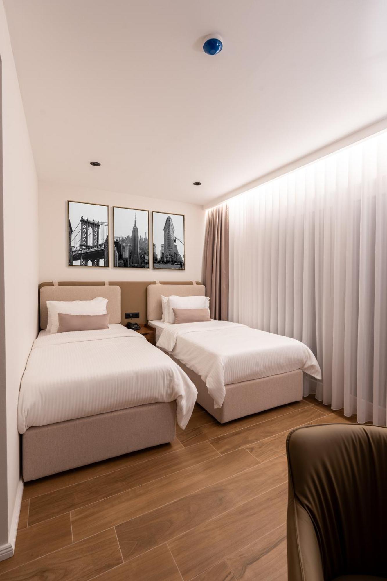 Ruby Hotel Prishtina Priština Exteriér fotografie